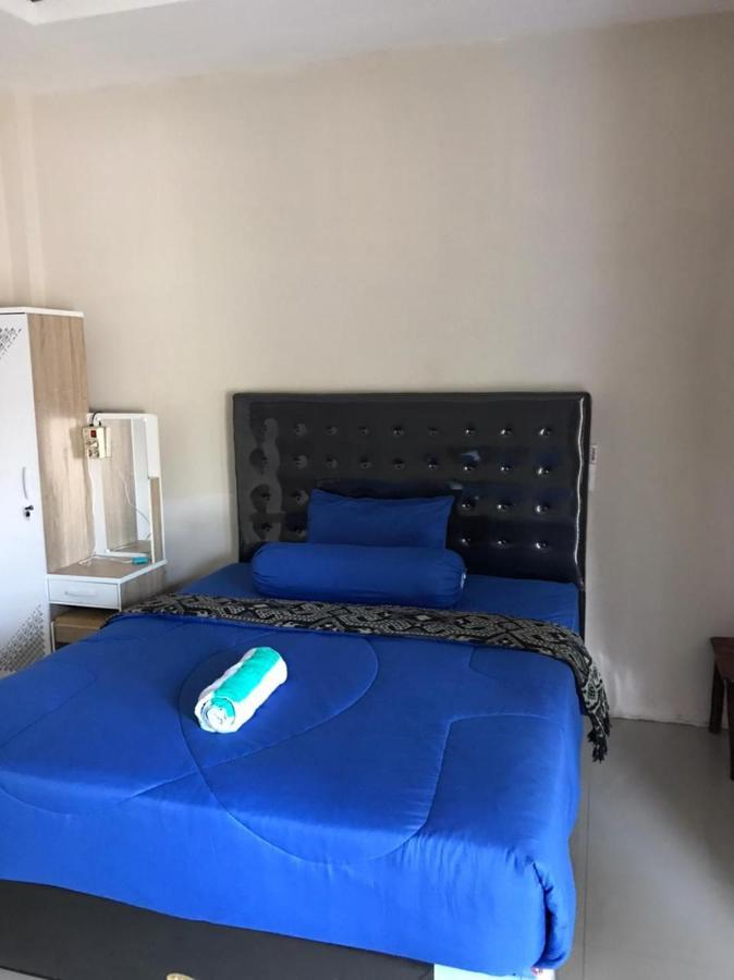 Wl Guesthouse Labuan Bajo Esterno foto