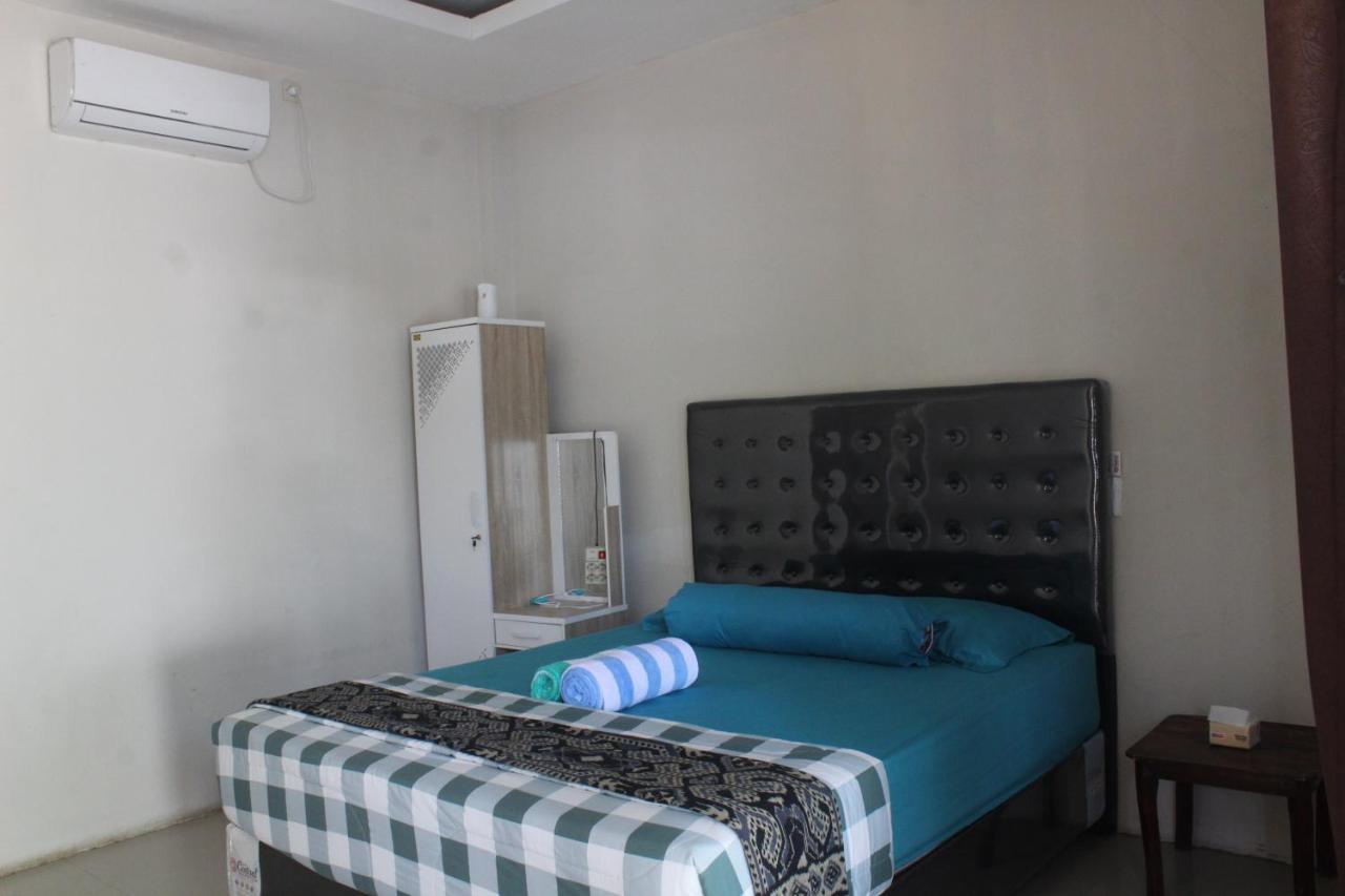 Wl Guesthouse Labuan Bajo Esterno foto