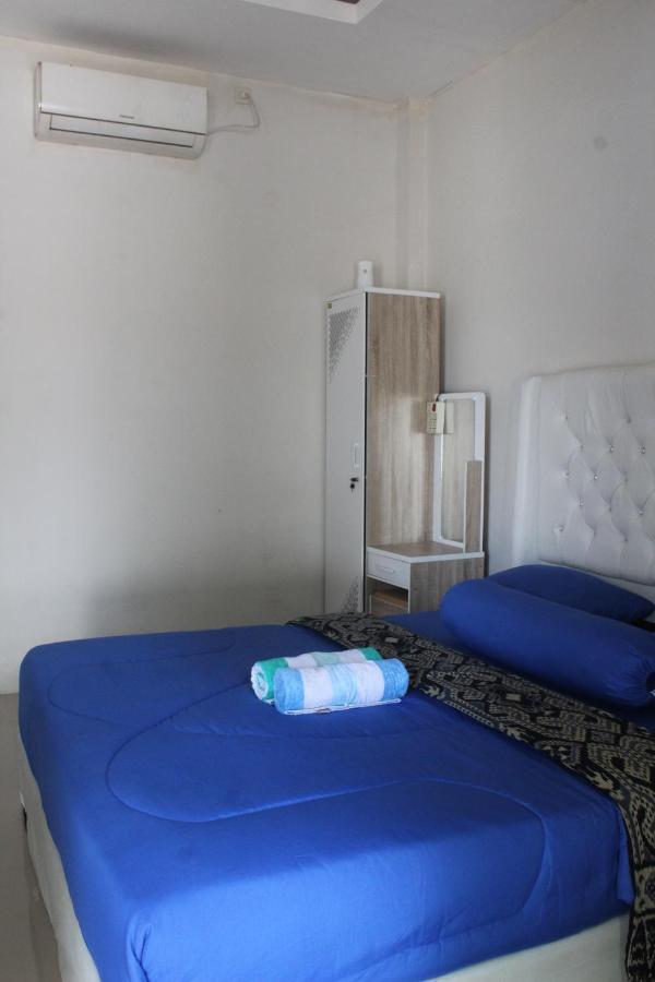 Wl Guesthouse Labuan Bajo Esterno foto
